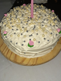 Una foto de Bizcochuelo para torta grande! En molde de lata de membrillo!