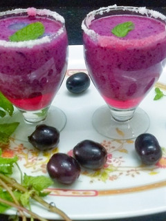 A picture of Black plum smoothie.