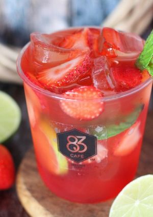 A picture of Fruity ice tea.