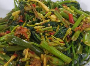 Foto resep Tumis kangkung bunga pepaya