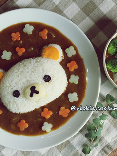 拉拉熊 hello kitty咖哩便當餐 的食譜成品照片