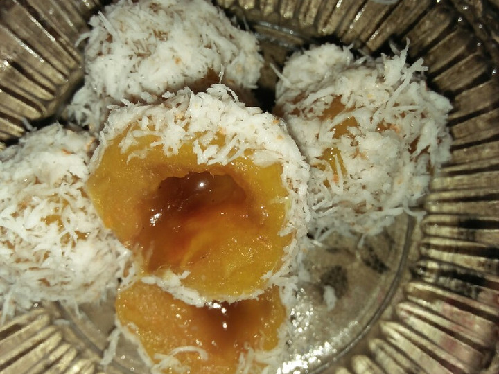 Langkah Mudah untuk Membuat Sweet klepon yellow, Lezat