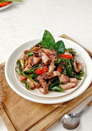 Foto resep Oseng cumi asin Cabai ijo