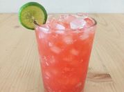 Gambar teh strawberry