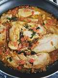 Filetes de merluza en salsa con sésamo