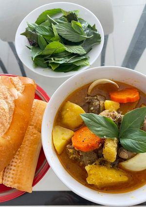 Hình của món Vịt nấu cari (nhà có gì dùng đó).