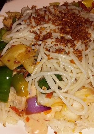 A picture of Singaporian Rice Restaurant Style.