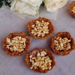 A picture of Til Gud Tart.