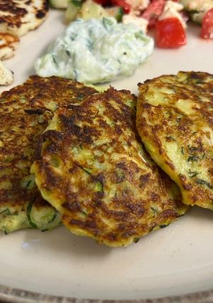 Cukkini tócsni, vagy fasírt recept fotója