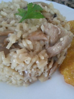 Una foto de Risotto de arroz largo con champiñones