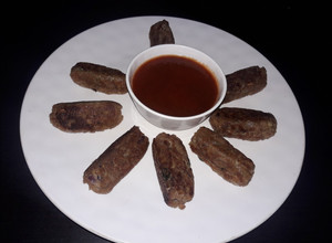 A picture of Soya chunk roll.