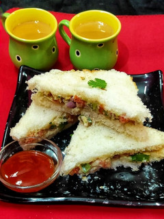 वेज मेयोनेज़ सैंडविच (veg mayonnaise sandwich recipe in Hindi) रेसिपी मुख्य फोटो