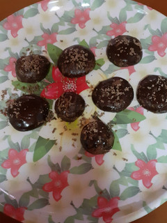 சாக்லேட் (Chocolate Balls) செய்முறை முக்கிய புகைப்படம்