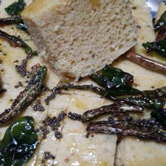 A picture of Khaman dhokla.