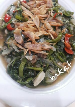 Foto resep Tumis Kangkung Terasi Ikan Asin