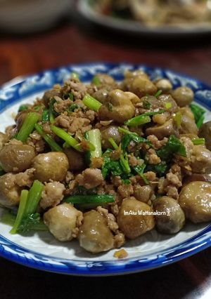 รูปของ “ผัดเห็ดฟางหมูสับ”
