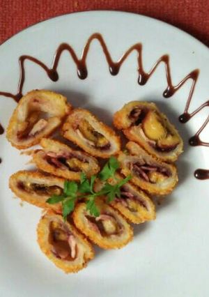 Foto resep Banana rolls with chocolate sauce