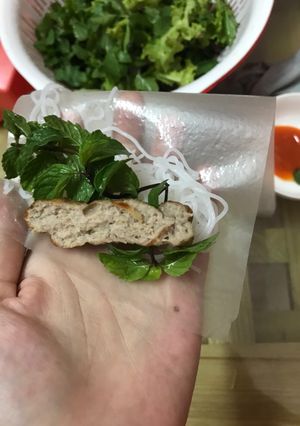 Hình của món Nem nướng bằng nồi chiên không dầu.