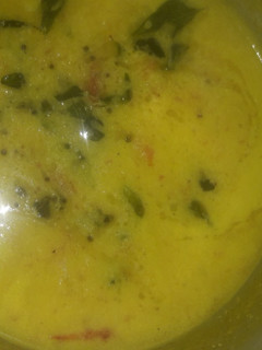 பாசிப்பருப்பு குழம்பு (Paasi paruppu kulambu recipe in tamil) செய்முறை முக்கிய புகைப்படம்