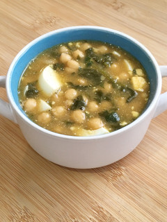 Una foto de Garbanzos con espinacas