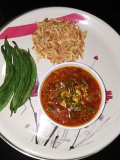 घेवडा सुकी करदी कालवण (ghevda sukhi kardi kalwan recipe in marathi) रेसिपी चे मुख्य फोटो