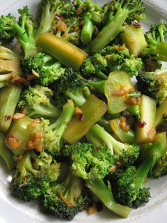 A picture of Pan-fried Garlic Butter Broccoli with Soy Sauce.