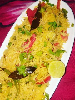 वेजिटेबल पुलाव(Vegetable pulao recipe in Hindi) रेसिपी मुख्य फोटो