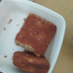 A picture of Bread cake.