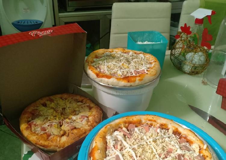 Resep Pizza sosis keju mayones | Cara Bikin Pizza sosis keju mayones Yang Enak Banget