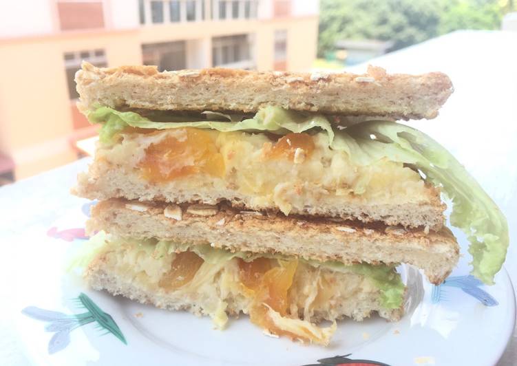 Recipe of Homemade Durian And Dried Apricot Sandwich