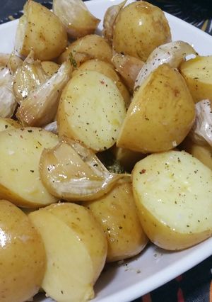 Foto principal de Patatas nuevas al tomillo y limón