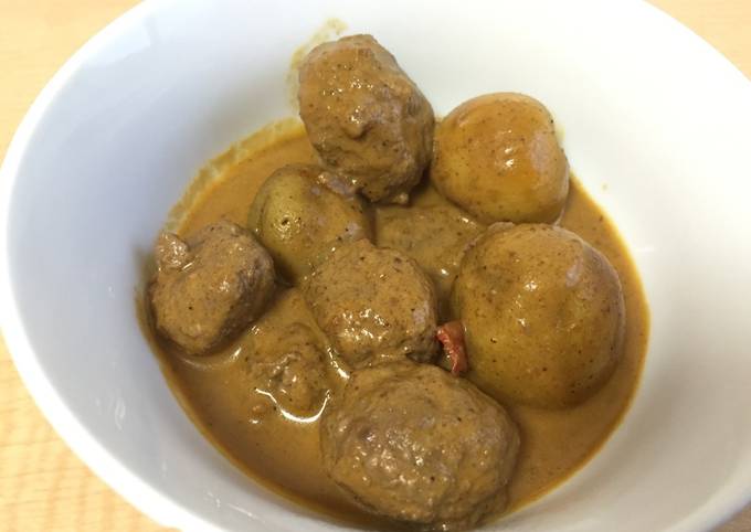 Rendang Bola Daging (Rendang Meatball)