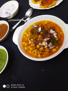 आलू छोले टिक्की (aloo chole tikki recipe in Hindi) रेसिपी मुख्य फोटो