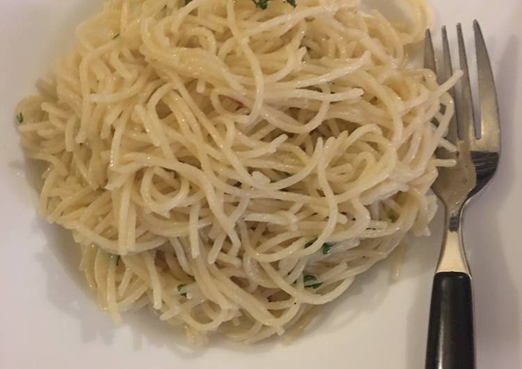 Spaghetti in Garlic Oil