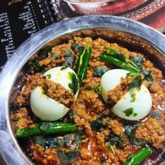A picture of Qeema Anda Curry 😋.