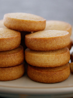 A picture of Easy Honey Butter Cookies.
