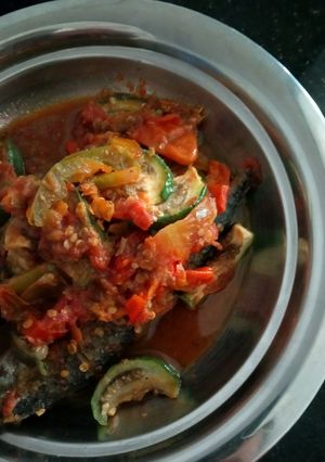 Foto resep Ikan cuwe masak tomat