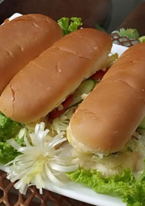 A picture of Anday Wala burger.