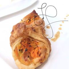 A picture of Vegetables Puff Top Spicy Butter.