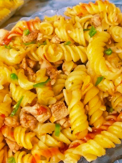 A picture of Chicken pasta.