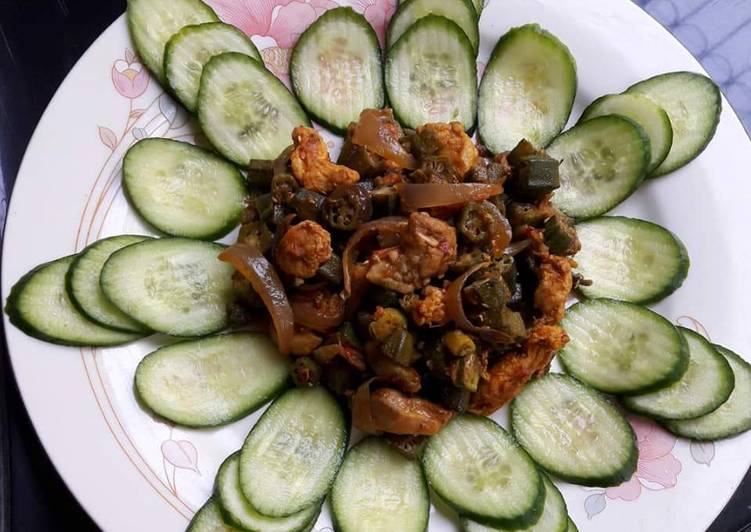 Easiest Way to Prepare Ultimate Bhindi chicken ❤️