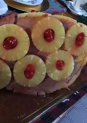 Una foto de Pierna ahumada con piña estilo Virginia