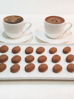 صورة لوصفة كوكيز حبات القهوة بثلاث مكونات 😋