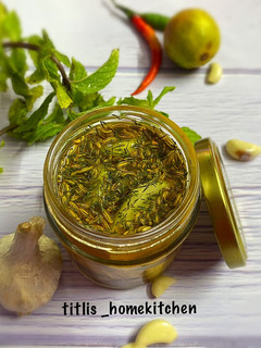 A picture of Pickled Fennel Cucumber.