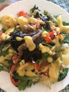 Una foto de 407. Ensalada niçoise (entrante ensalada)