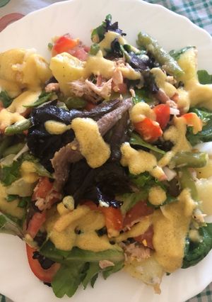 Una foto de 407. Ensalada niçoise (entrante ensalada)