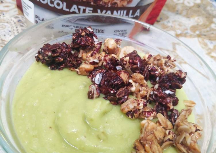 Cara menyajikan Smoothies Alpukat / Avocado Smoothies Granola  Sederhana