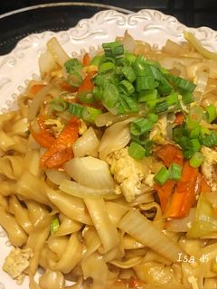 洋蔥炒麵 清冰箱料理 的食譜成品照片