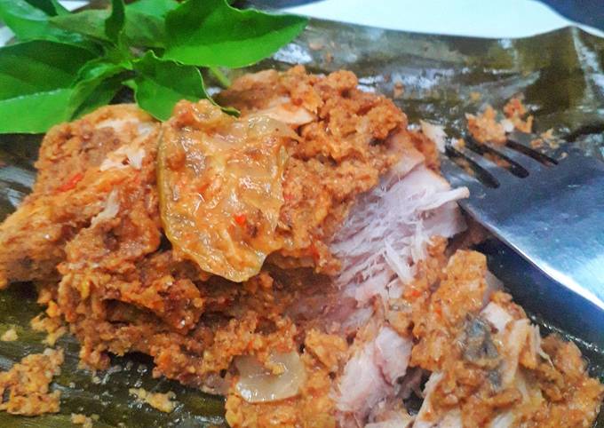 Resep Pepes Tongkol Belimbing Bumbu Kacang Anti Gagal