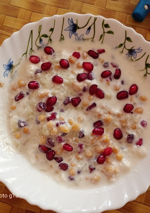 A picture of Pomegranate raita.
